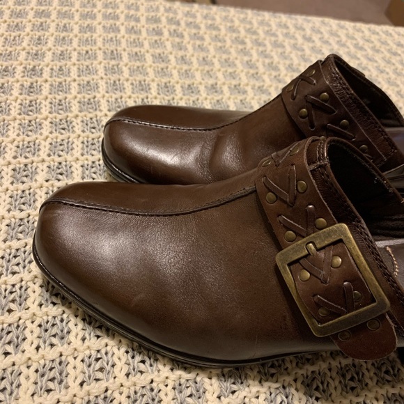 Sz 11 M Clarks Bendables leather block heel Mules Clogs - Picture 16 of 16